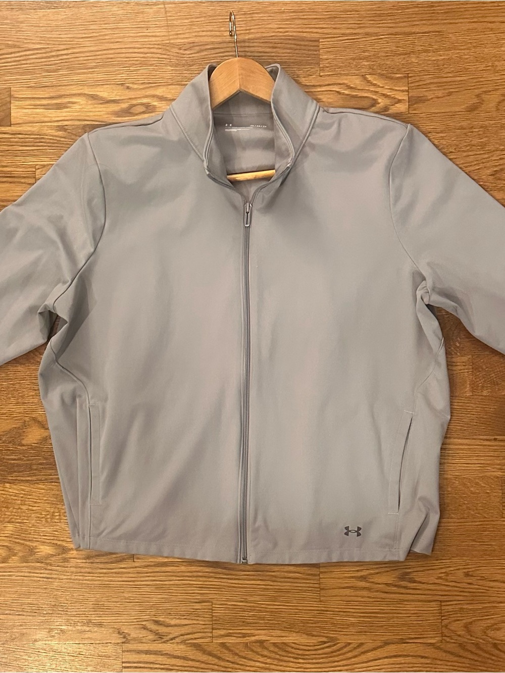 Under Armour woman's woven full zip jacket 2X